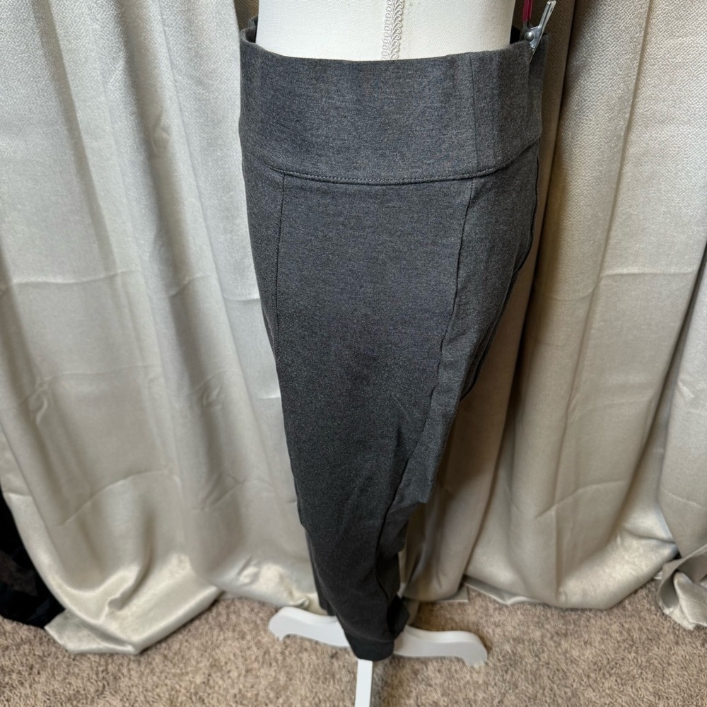 Old Navy Gray Leggings Size XL Built in Sculpt Panel - Picture 4 of 8